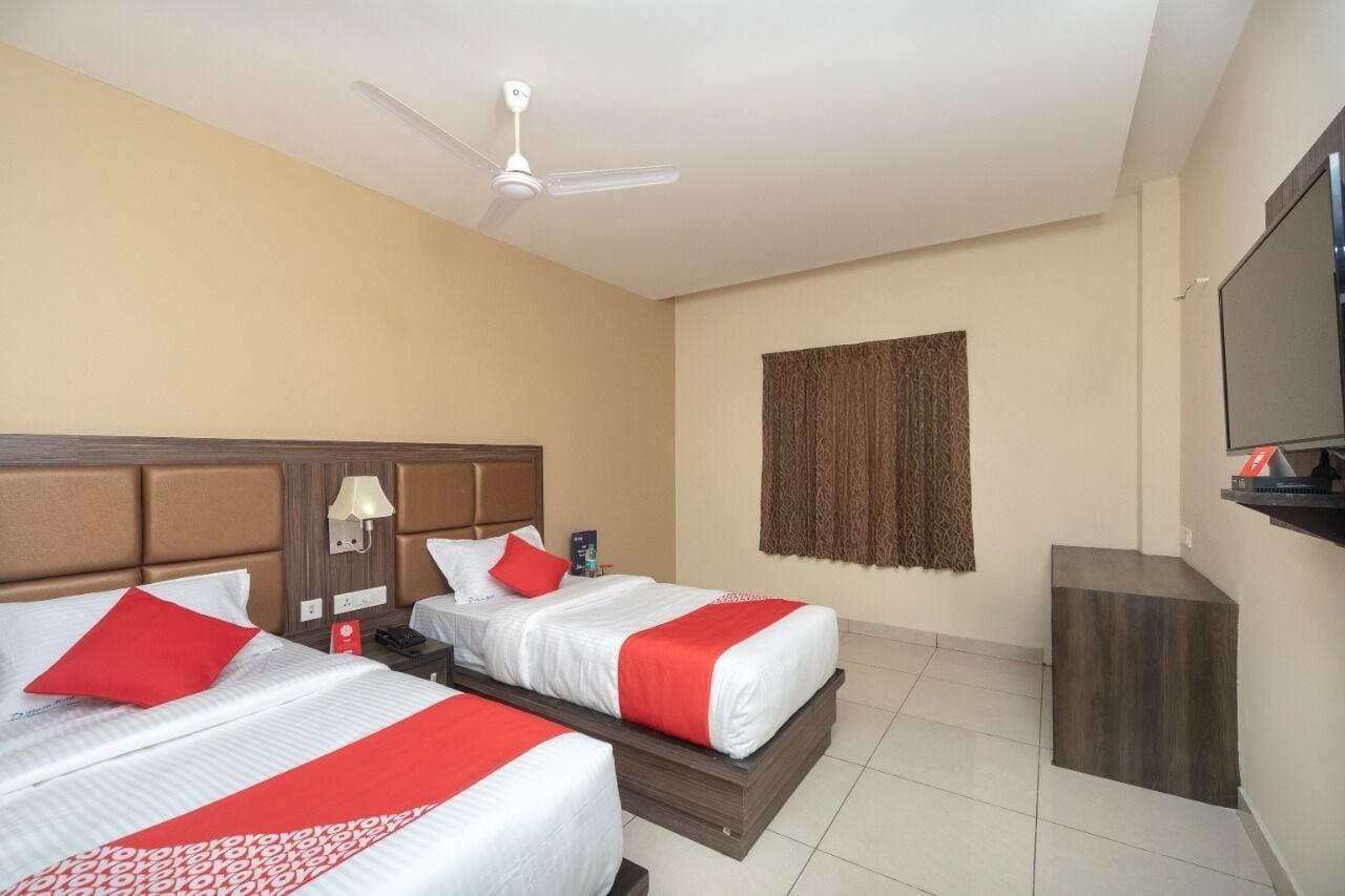 Plaza Hotel Trichy Tiruchirappalli Экстерьер фото