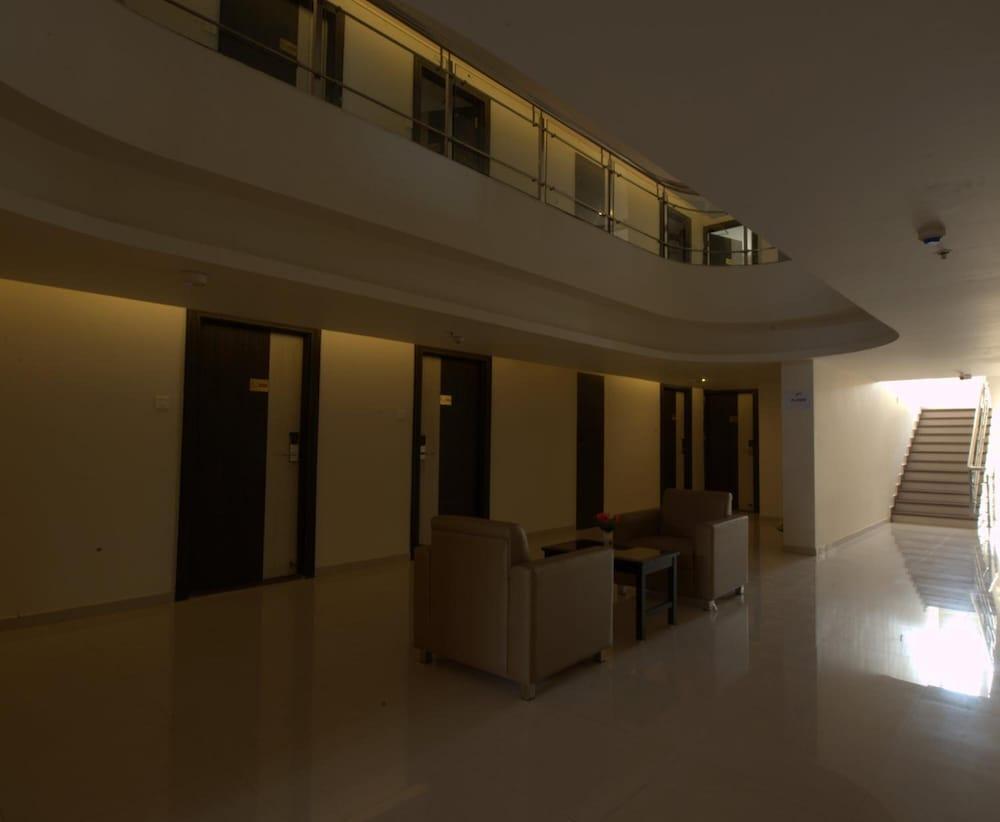 Plaza Hotel Trichy Tiruchirappalli Экстерьер фото